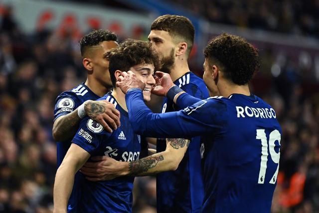 卡恩：纳格尔斯曼应该停止试验；拜仁和于帕续约的代价很昂贵