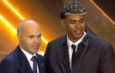 历史第三对组合！东契奇&里夫斯本赛季场均得分同时28+