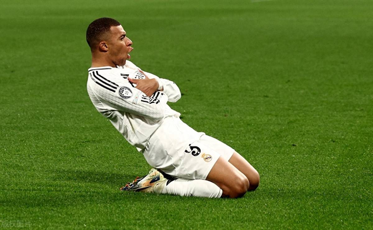 比肩乔丹！亚历山大连续三年场均砍下30分+命中率超过50%