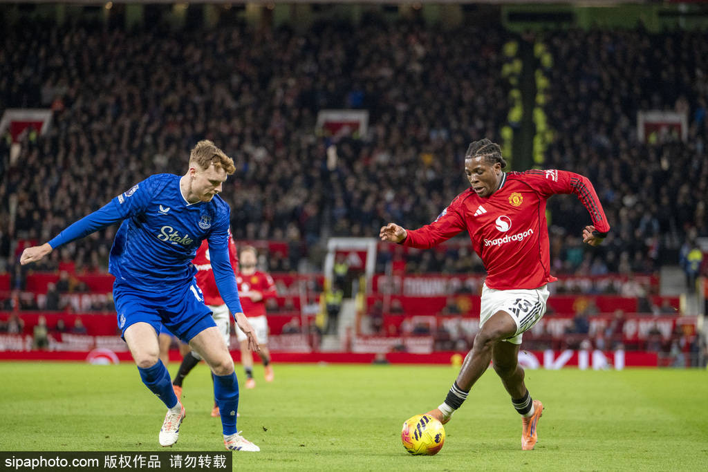 罗体：斯帕莱蒂重回那不勒斯全程遭嘘，球迷不原谅他执教尤文